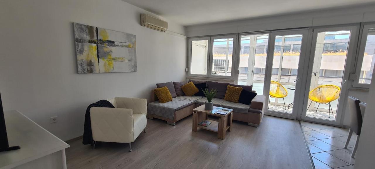 Apartment Dominis Σπλιτ Εξωτερικό φωτογραφία